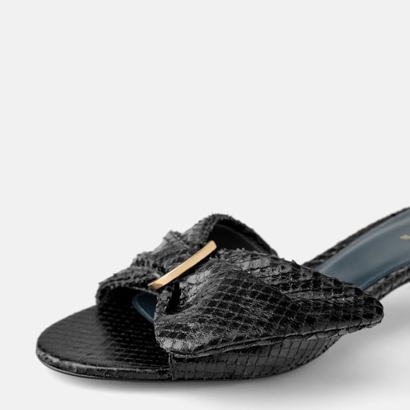 NWT Zara Textured Leather Blue Collection Sandals - Picture 2 of 6